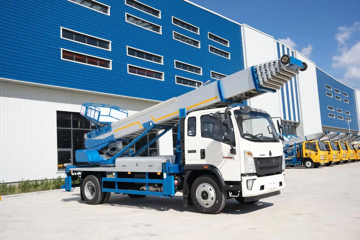 丹阳出租云梯车高空作业车 建筑垃圾搬运